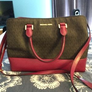 Michael Kors Shoulder Bag Large